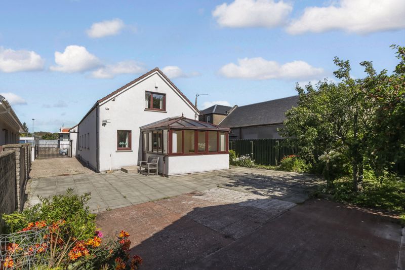 Queen Street Renfrew